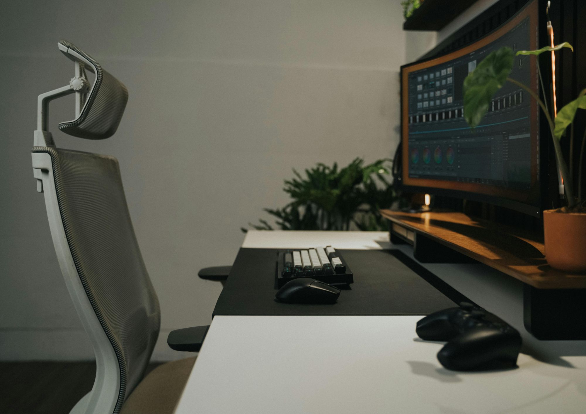 כיסא לישיבה ממושכת מול מחשב